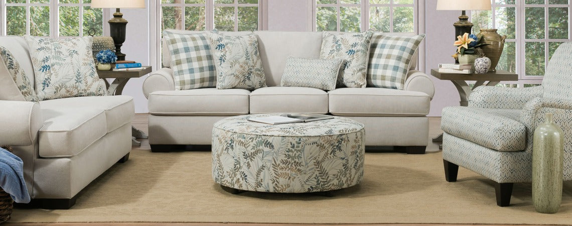 1421 Sofa (90") and Love in Feather Cream