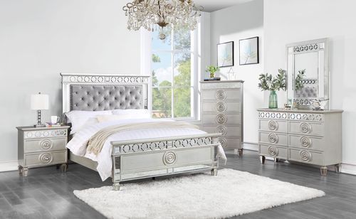 Varian Velvet Bedroom Set